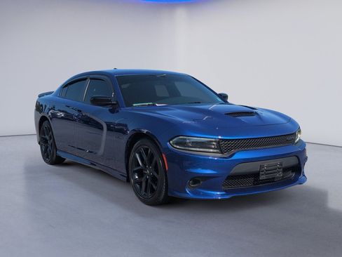 Certified 2022 Dodge Charger R/T w/ Blacktop Package RWD image 8