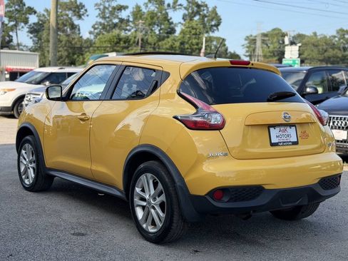 Used 2015 Nissan Juke SV w/ Cold Weather Package AWD/4WD image 6