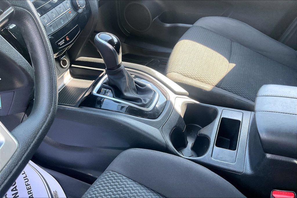 Used 2019 Nissan Rogue Sport S AWD/4WD image 16