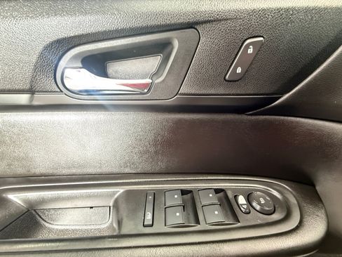 Used 2017 Chevrolet Traverse LT w/ Style and Technology Package AWD/4WD image 23