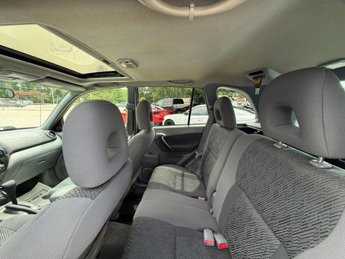 Used 2002 Toyota RAV4 4WD image 19