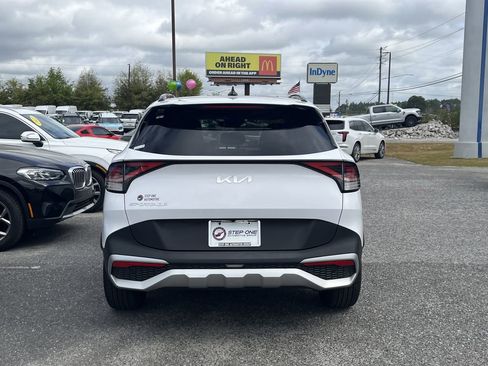 Used 2025 Kia Sportage EX w/ Premium Package image 7