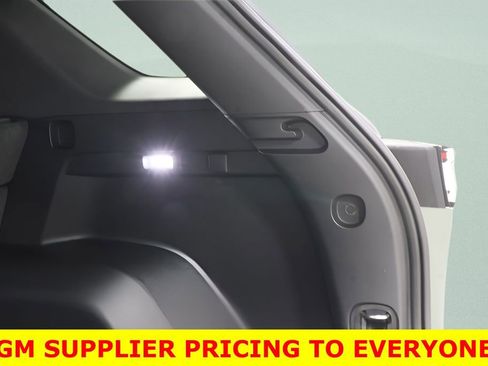 New 2026 Chevrolet Equinox LT w/ LPO, Floor Liner Package image 27