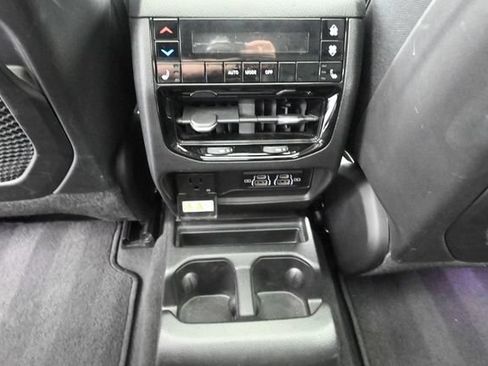 Used 2023 Jeep Grand Cherokee L Overland AWD/4WD image 31