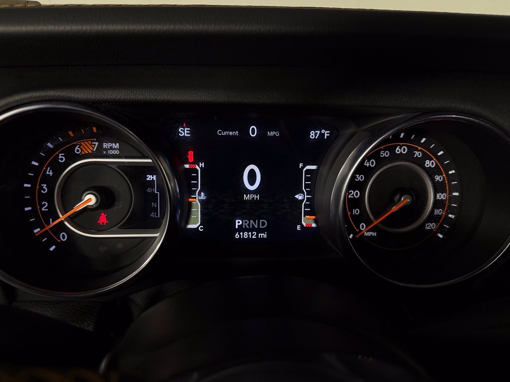 Used 2021 Jeep Wrangler Unlimited Sahara AWD/4WD image 17
