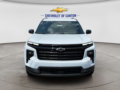 New 2027 Chevrolet Traverse LT w/ Midnight/Sport Edition FWD image 2