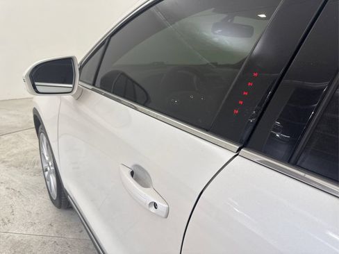 Used 2017 Lincoln MKC Reserve FWD image 19