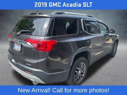 Used 2019 GMC Acadia SLT AWD/4WD image 3