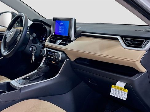 New 2025 Toyota RAV4 LE image 25