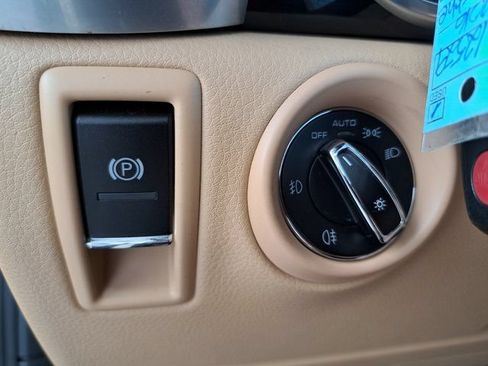 Used 2016 Porsche Cayenne AWD/4WD image 13
