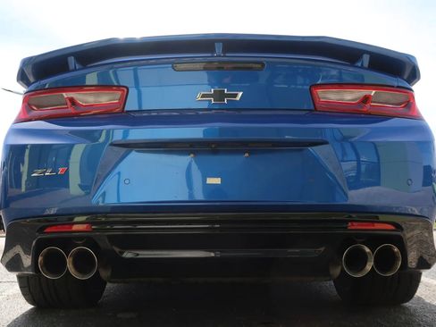 Used 2018 Chevrolet Camaro ZL1 image 10