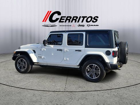 Certified 2023 Jeep Wrangler Unlimited Sahara AWD/4WD image 2
