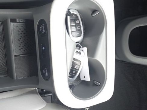 Certified 2022 Hyundai Ioniq 5 SEL image 18