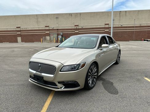 Used 2017 Lincoln Continental Reserve w/ Climate Package image 4
