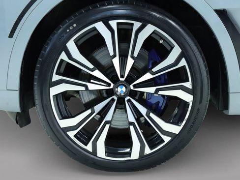 Used 2024 BMW X7 M60i w/ Executive Package AWD/4WD image 8