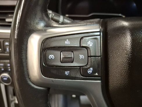 Used 2022 Chevrolet Tahoe Z71 w/ Luxury Package AWD/4WD image 21