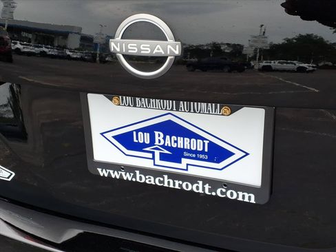 Used 2025 Nissan Versa S w/ Trunk Package FWD image 30