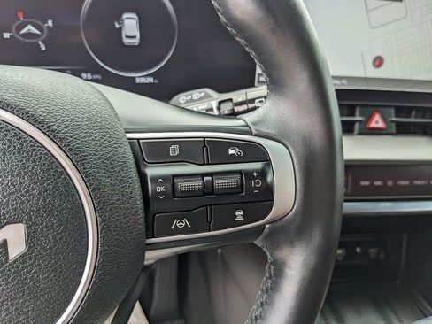 Certified 2024 Kia Sportage SX image 33