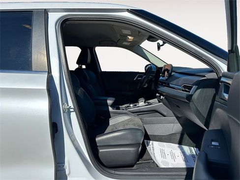 Used 2024 Mitsubishi Outlander SE image 15