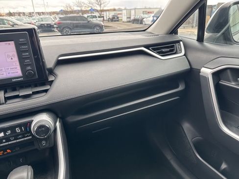 Used 2020 Toyota RAV4 XLE image 26