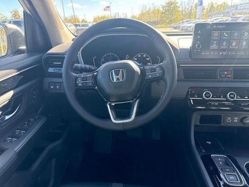 New 2025 Honda Pilot EX-L image 13