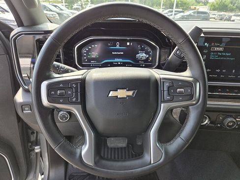 Used 2023 Chevrolet Silverado 1500 LT image 13