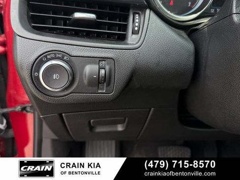 Used 2017 Buick Envision Essence FWD image 12