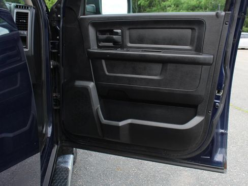 Used 2015 RAM 1500 Express AWD/4WD image 18