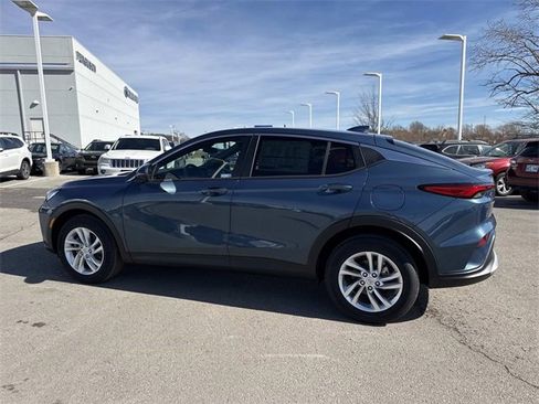 New 2026 Buick Envista Preferred image 7