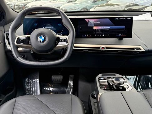 Used 2026 BMW iX xDrive45 image 31
