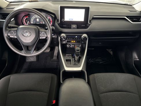 Used 2025 Toyota RAV4 XLE FWD image 13