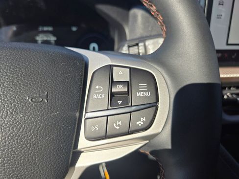 New 2026 Ford Explorer Active image 19