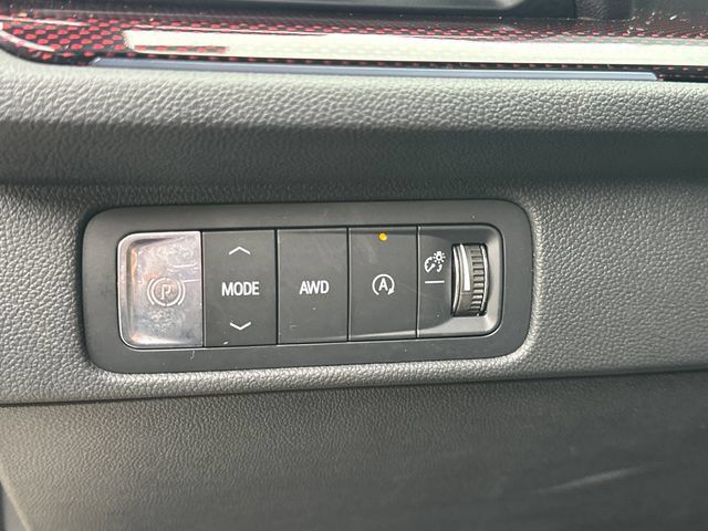 Certified 2026 Chevrolet Traverse RS w/ LPO, Floor Liner Package AWD/4WD image 28