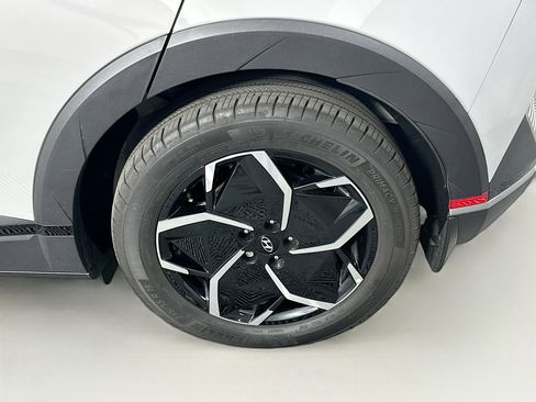 Used 2024 Hyundai Ioniq 5 SEL image 11