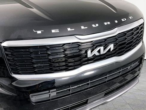 Used 2022 Kia Telluride S FWD image 32