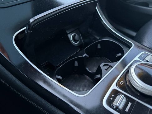 Used 2017 Mercedes-Benz GLC 300 4MATIC image 56