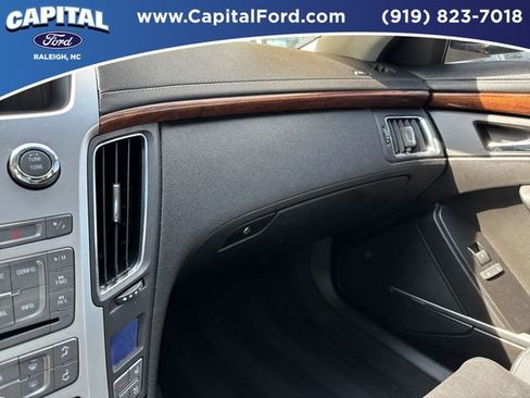 Used 2010 Cadillac CTS Premium image 27