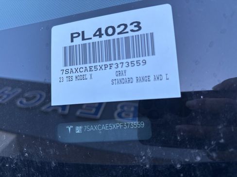 Used 2023 Tesla Model X image 9