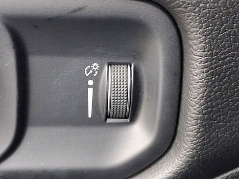 Used 2024 RAM 3500 Big Horn image 24