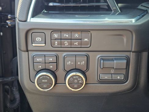 Used 2025 Chevrolet Tahoe RST w/ RST Capability Package AWD/4WD image 37