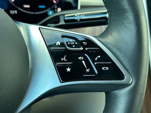 Certified 2025 Mercedes-Benz C 300 Sedan image 28