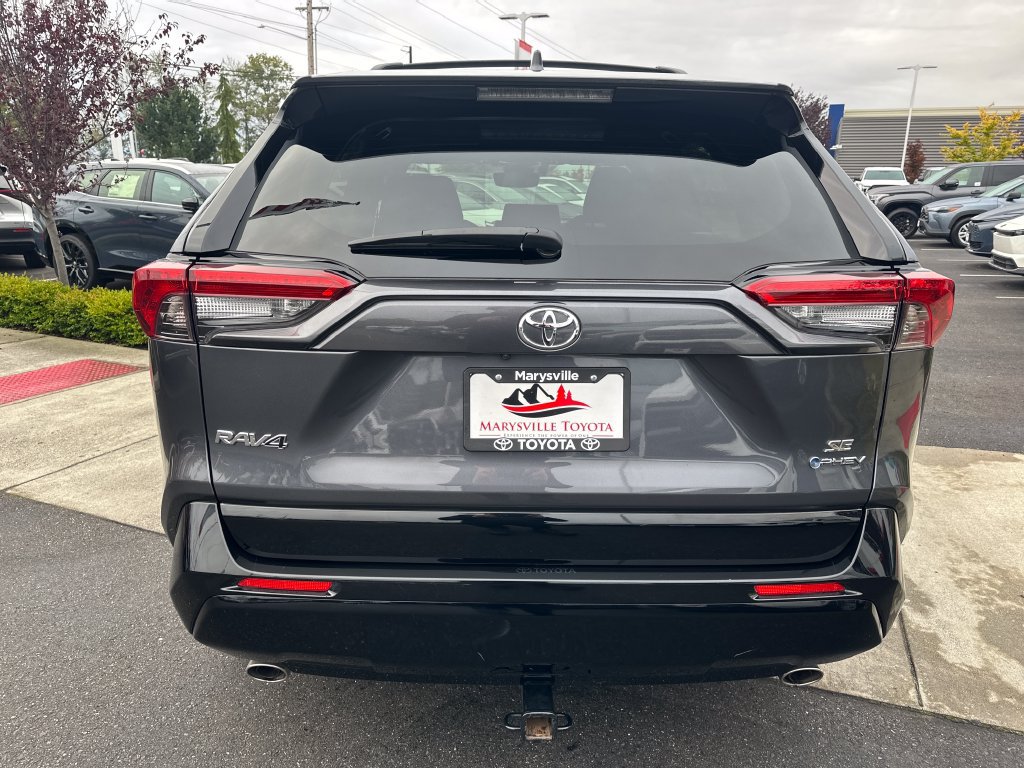Used 2025 Toyota RAV4 SE w/ Weather & Moonroof Package AWD/4WD image 4