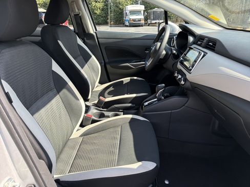 Used 2021 Nissan Versa SV image 13