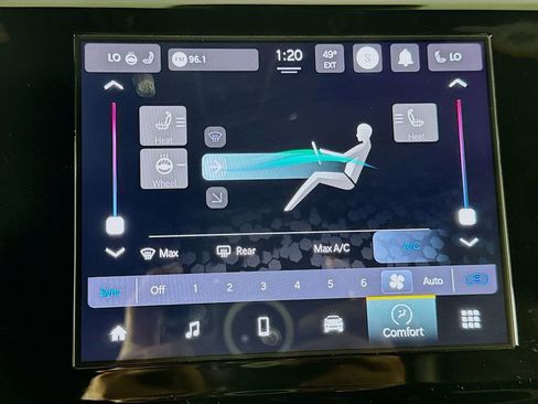 Used 2023 Jeep Grand Cherokee Altitude AWD/4WD image 36