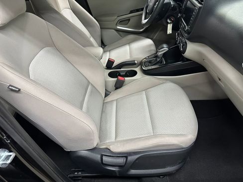 Used 2023 Kia Soul LX FWD image 26