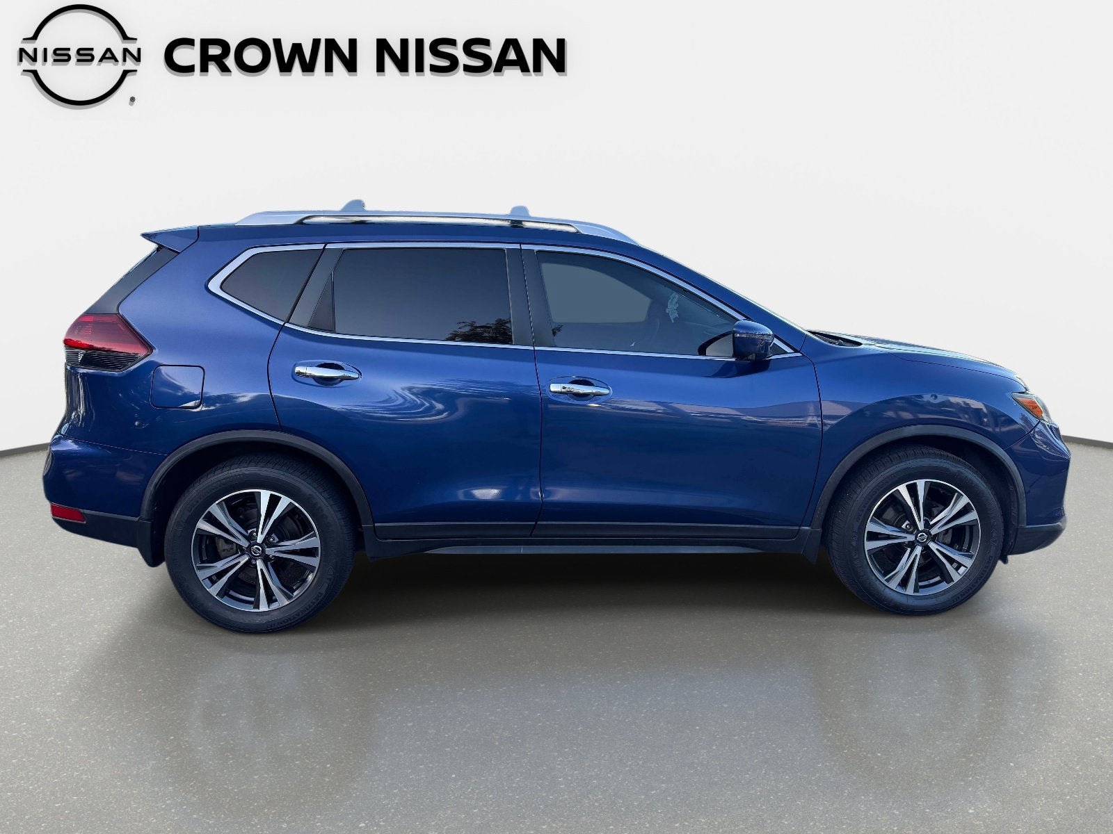 Used 2020 Nissan Rogue SV w/ Premium Package FWD image 9