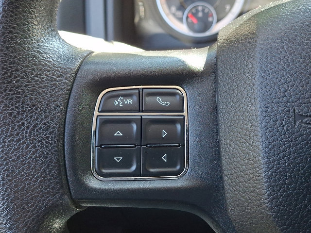 Used 2017 RAM 1500 Classic SLT AWD/4WD image 25