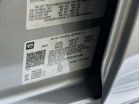 Used 2023 Chevrolet Silverado 1500 LT image 12