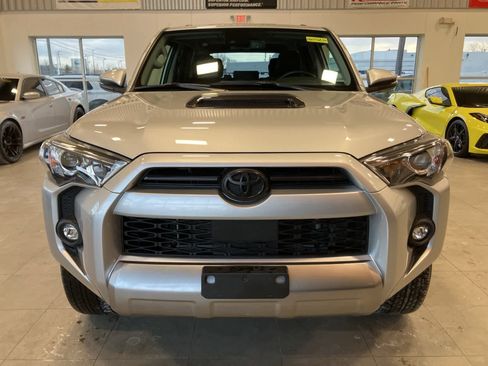 Used 2022 Toyota 4Runner TRD Off-Road Premium image 2