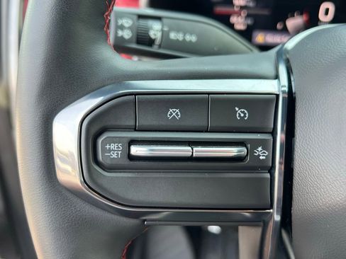 Used 2023 GMC Canyon AT4X image 29